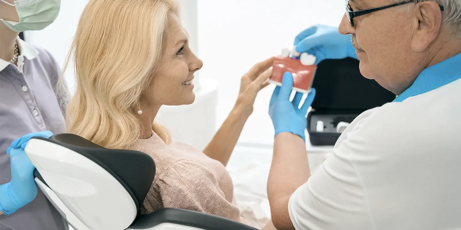 What to Look for in a Dental Implant Specialist